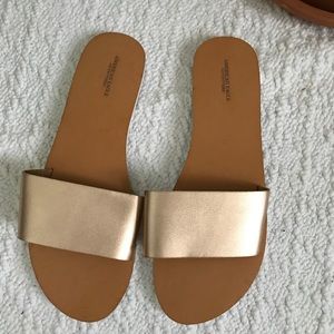 NWT AE Rose Gold Sandals